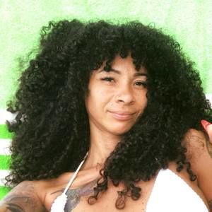 Meet your Posher, Ana maria